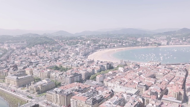 SanSebastian(多诺斯蒂亚)空中观景视频素材