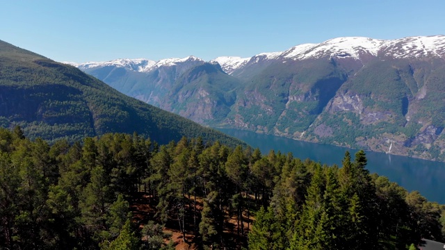 Aurland峡湾,挪威。挪威风景鸟瞰图。UHD 4 k视频素材