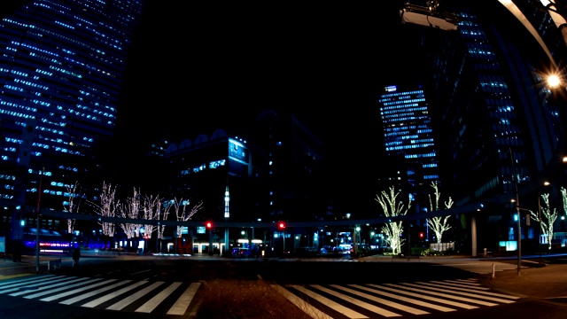 夜深人静的新宿十字路口视频素材