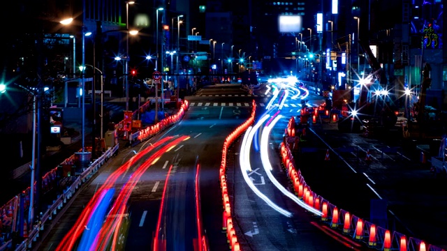 夜深人静的新宿十字路口视频素材