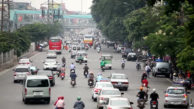 西贡街道上的交通状况视频素材