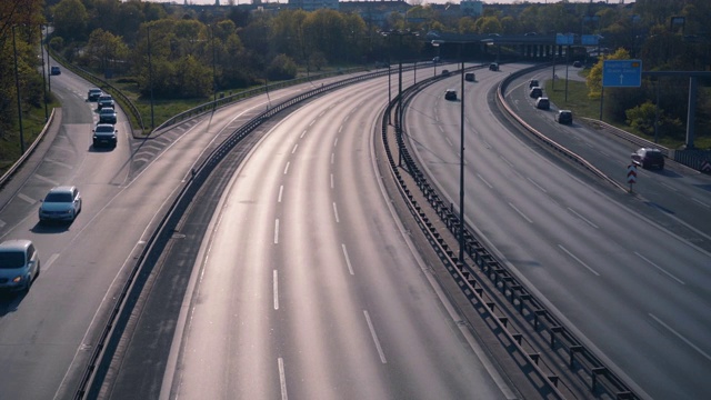 高速公路上汽车的时间间隔视频素材