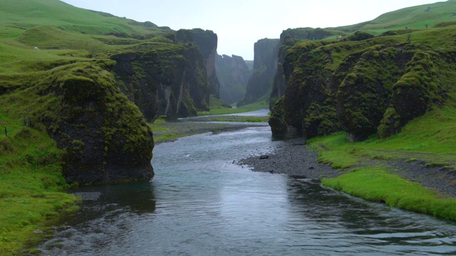 冰岛fjadrgljufur独特的风景。视频素材