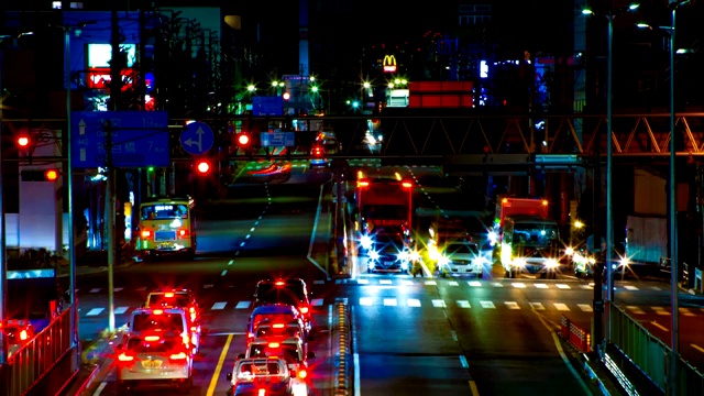 日本东京奈日市八原路口附近的市中心街道视频素材