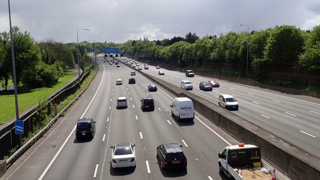 M25高速公路近18路口，Chorleywood视频素材