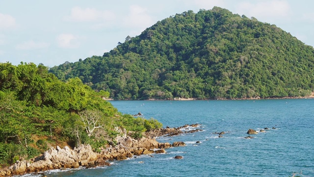 泰国Chanthaburi Noen Nang Phaya view Point (Chalerm Burapa Chollathit Road)海景景观视频素材