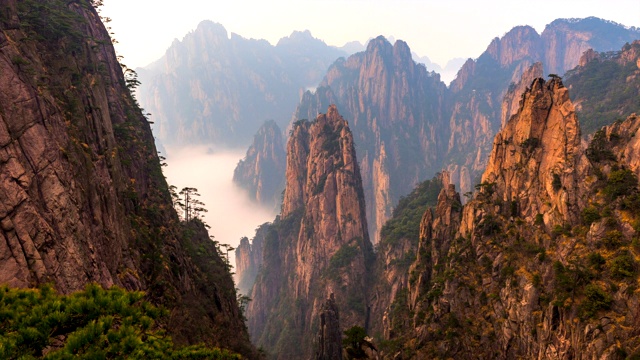 4K时间流逝日落风景黄山国家公园，雾景，(黄山)安徽，中国视频素材