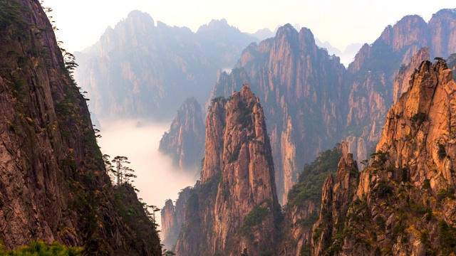 4K时间流逝日落风景黄山国家公园，雾景，(黄山)安徽，中国视频素材