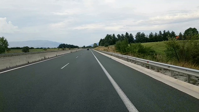 在公路旅行视频素材