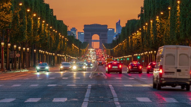 Arc de Triomphe纪念碑and大道园路É里斯é巴黎,在4k时代lapse视频素材