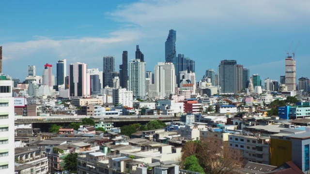 鸟瞰图的现代建筑在曼谷城市景观，泰国视频素材