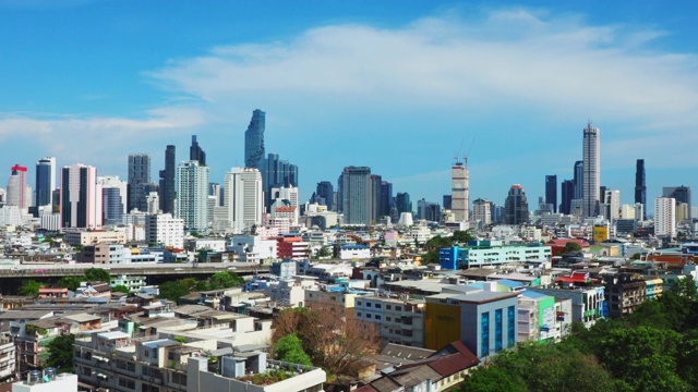 鸟瞰图的现代建筑在曼谷城市景观，泰国视频素材