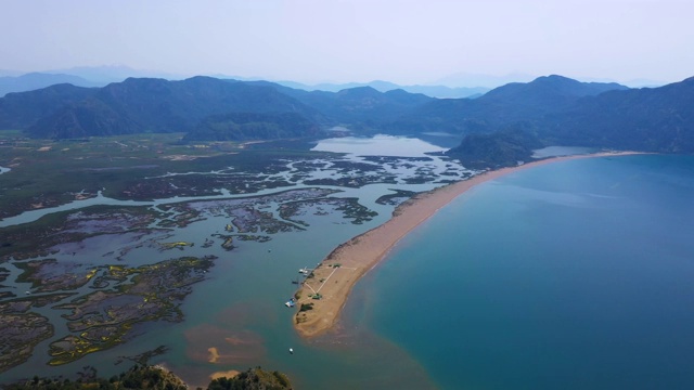 伊兹图祖海滩视频素材