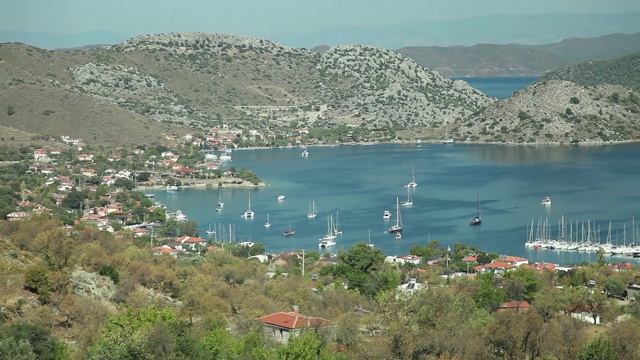 “Selimiye”小镇和Mugla海岸的全貌
Mugla /土耳其10/04/2018视频素材