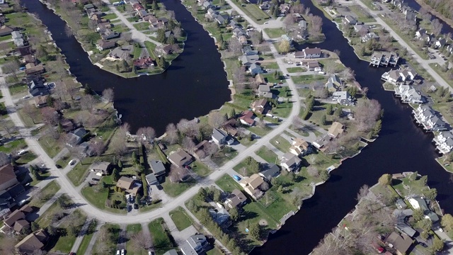鸟瞰图:安大略东部小镇视频素材