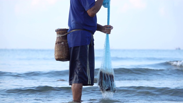 渔夫在海上视频素材