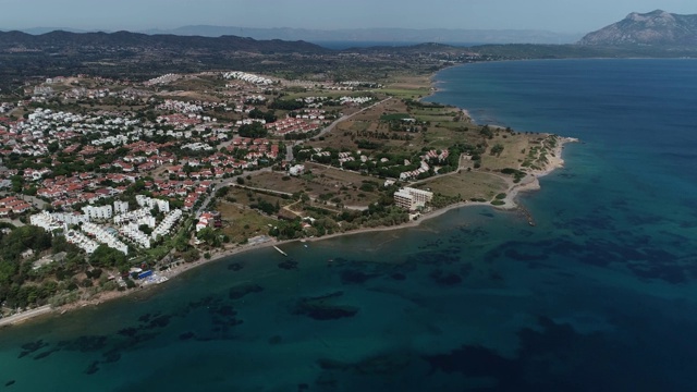 “达卡”城市和爱琴海海岸/穆格拉鸟瞰图
Mugla /土耳其11/20/2019视频素材