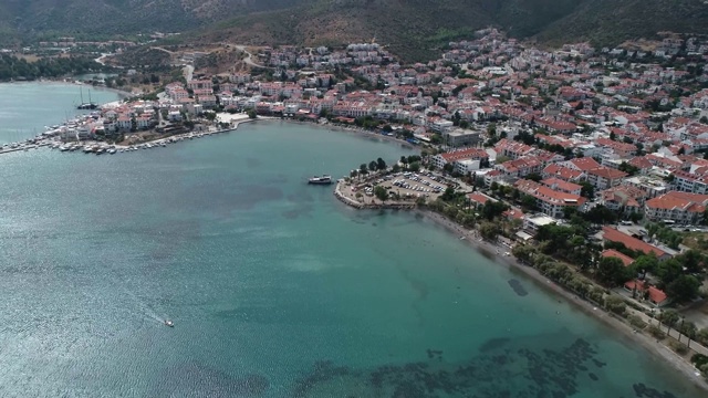 “达卡”城市和爱琴海海岸/穆格拉鸟瞰图
Mugla /土耳其11/20/2019视频素材