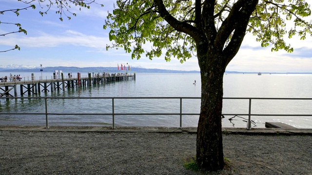 河岸码头，Kreesbronn am Bodensee，康斯坦茨湖，Baden-Württemberg，德国视频素材