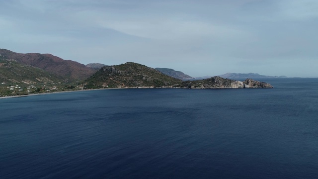 鸟瞰图的“帕拉穆布库”地区在木格拉
Mugla /土耳其11/16/2018视频素材