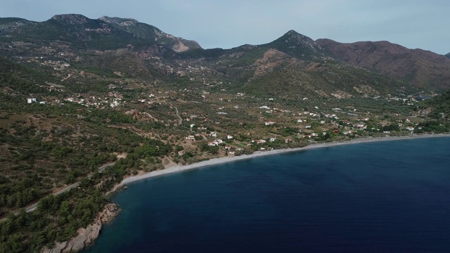 鸟瞰图的“帕拉穆布库”地区在木格拉
Mugla /土耳其11/16/2018视频素材