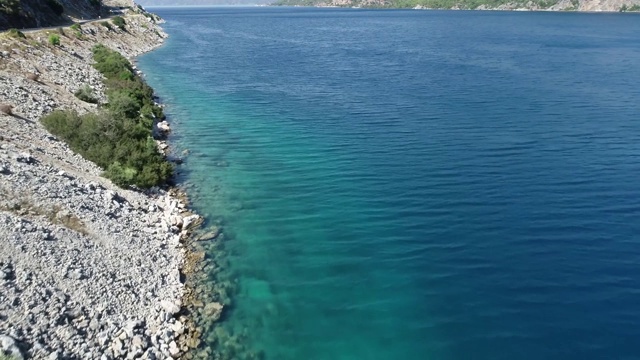 鸟瞰图/穆格拉的绿松石海岸
Mugla /土耳其11/16/2018视频素材