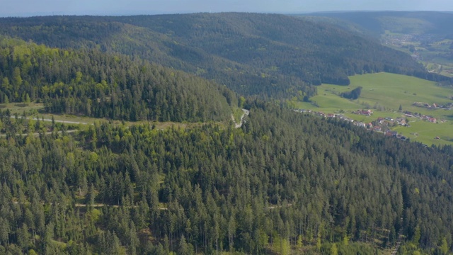 空中的Schönegründ黑森林的Schwarzwald视频素材