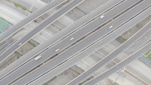 公路路口鸟瞰图城市城市，曼谷，泰国。视频素材