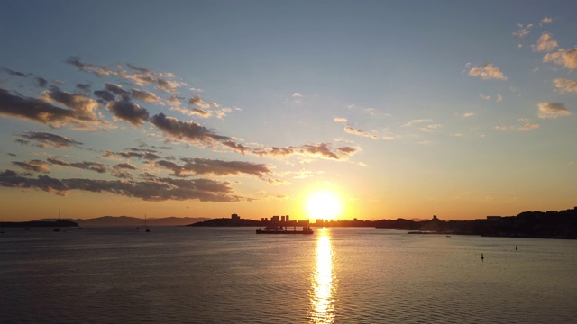 日落在海上风景。符拉迪沃斯托克视频素材