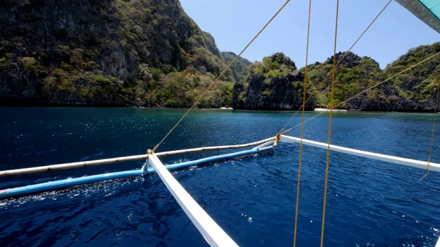 菲律宾科伦地区的海滨游船之旅视频素材