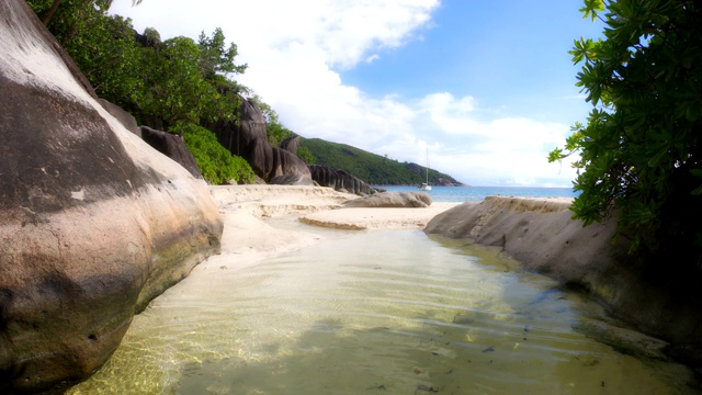 塞舌尔海滩流视频素材