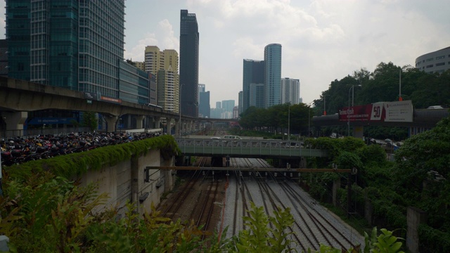 吉隆坡城市白天小印度交通铁路街道全景4k马来西亚视频素材