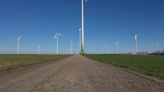 风力涡轮机在Windpark，德国，欧洲视频素材