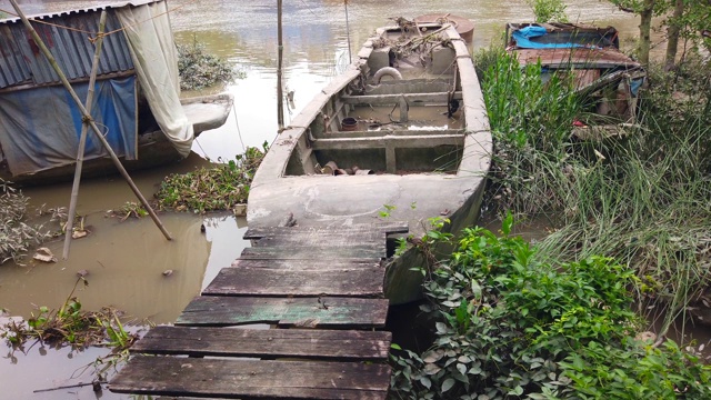 越南海防的雾河坦巴克有船屋视频素材