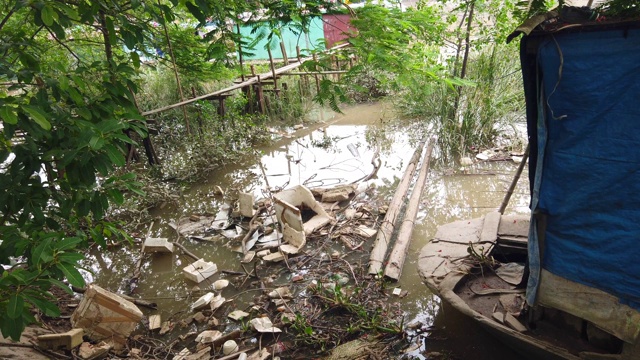 越南海防的雾河坦巴克有船屋视频素材