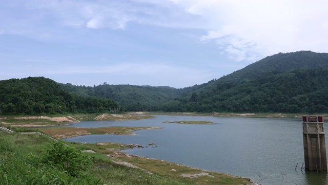 时间流逝水坝与水灾害的一天时间视频素材