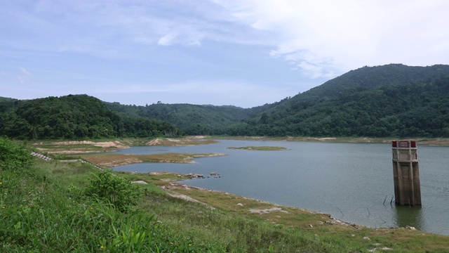 时间流逝大坝与水灾害的一天时间视频素材