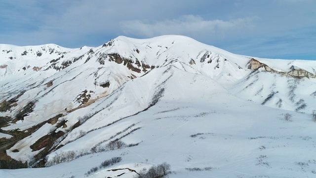 俄罗斯堪察加半岛的雪山景观视频素材