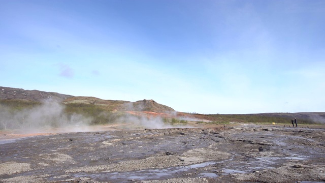 Strokkur间歇泉喷发视频素材