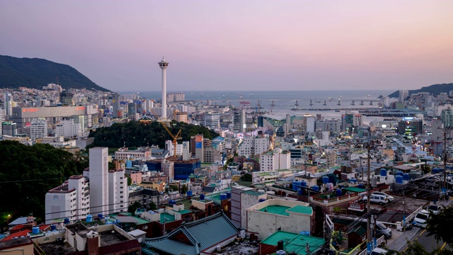 韩国釜山正谷漫阳路和三福路的日落和夜景视频素材