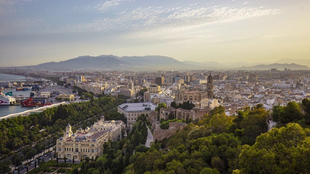 马拉加市的日落，Andalucía，西班牙视频素材