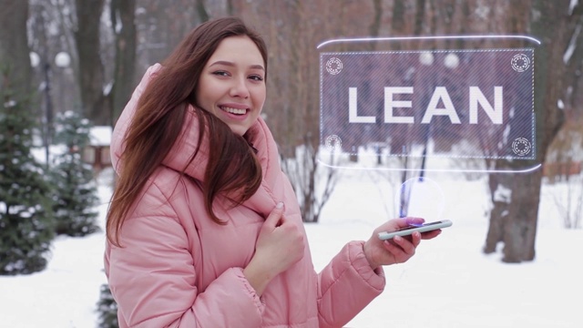 有全息影像的红发女孩Lean视频素材