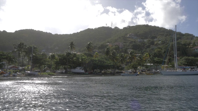 接近伊丽莎白港，Bequia，圣文森特和格林纳丁斯，西印度群岛，加勒比，中美洲视频素材