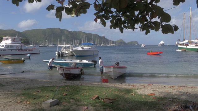 在伊丽莎白港，Bequia，圣文森特和格林纳丁斯，西印度群岛，加勒比，中美洲视频素材