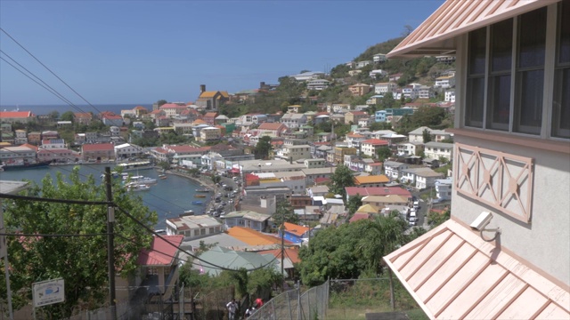 从高处俯瞰，圣乔治，格林纳达，向风群岛，西印度群岛，加勒比海，中美洲视频素材