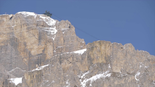 Pordoi缆车，Piz Pordoi, Pordoi Pass, Fassa Valley, Trentino, Trentino- alto Adige/Sudtirol, Dolomites，意大利，欧洲视频素材