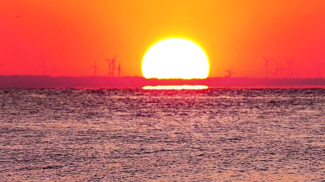 海上日出视频素材