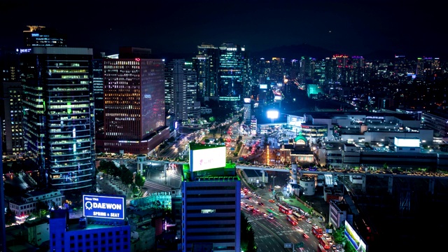 韩国首尔，首尔站附近的夜景视频素材