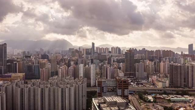 香港多云天空下的建筑物超影像视频下载