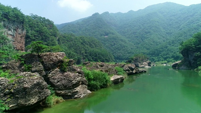 韩国江原道永峪镇欧拉妍谷风光视频素材